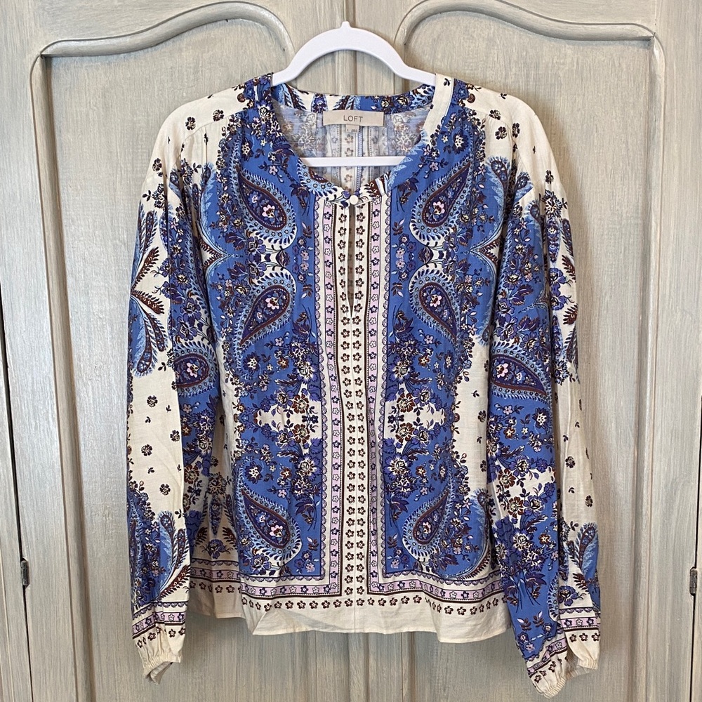 LOFT Blue and Cream Paisley Long-Sleeve Tee